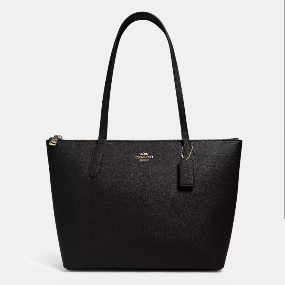 Gorgeous brand new Coach tote zip top